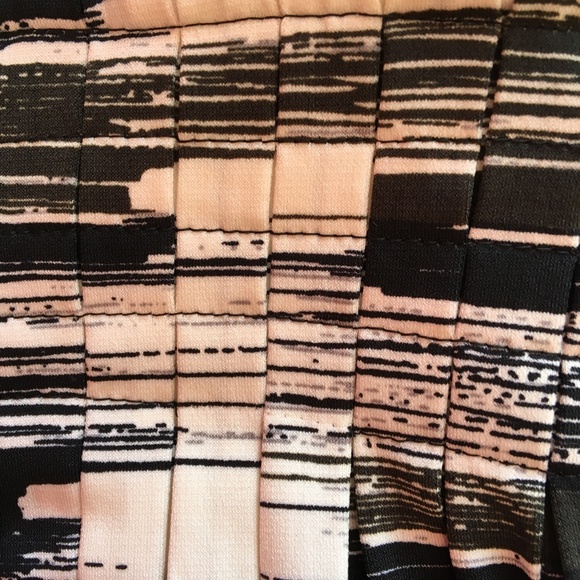 Calvin Klein Deep Neck Black & White Dress Size 6 - Picture 7 of 9